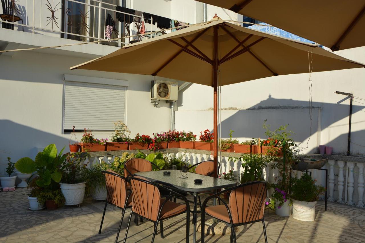 Guest House Vera Ulcinj Exterior photo