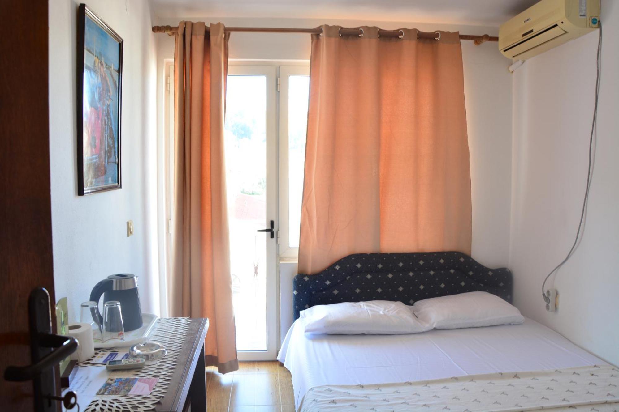 Guest House Vera Ulcinj Exterior photo